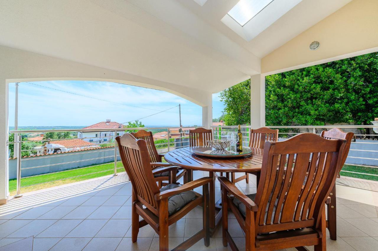 Villa Elisa Kaštelir Exteriér fotografie